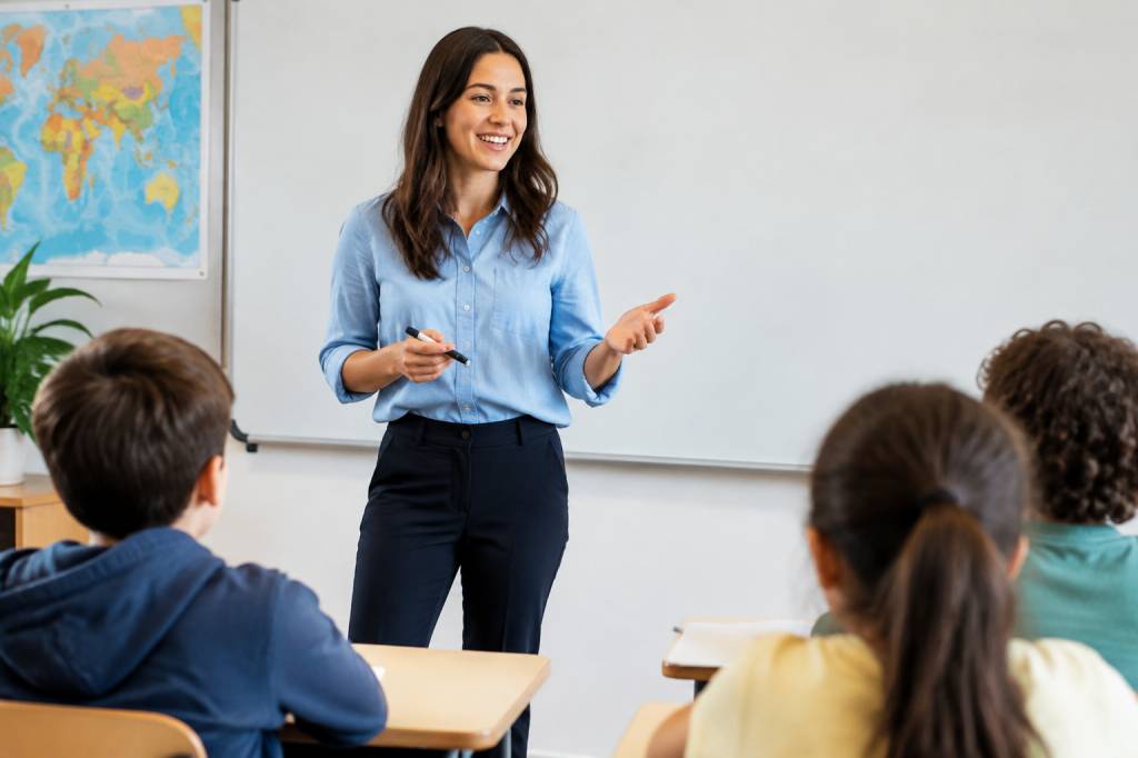 Devenir professeur des écoles : parcours, concours et compétences essentielles