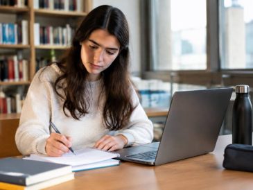 Comment entrer à l'université sans le bac : les démarches à connaître